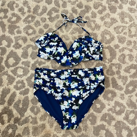 Nicole by Nicole Miller Other - Nicole Miller Bikini Floral XL